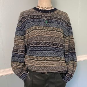 Size XL-L, GAP brand, 100% lambs wool sweater, heavyweight, multicolor